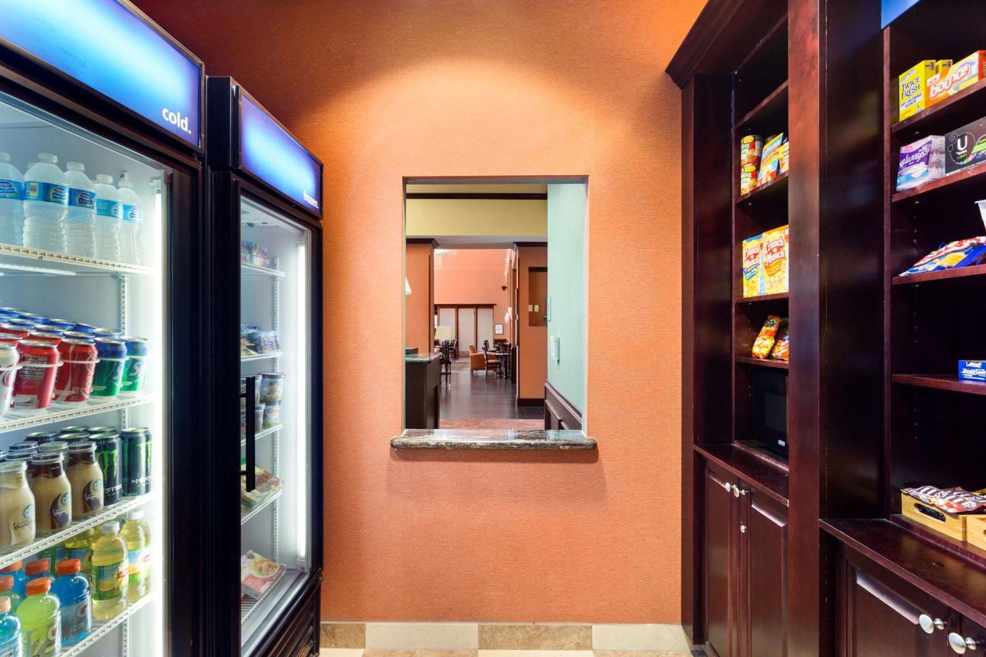 Hampton Inn & Suites Мишен Экстерьер фото