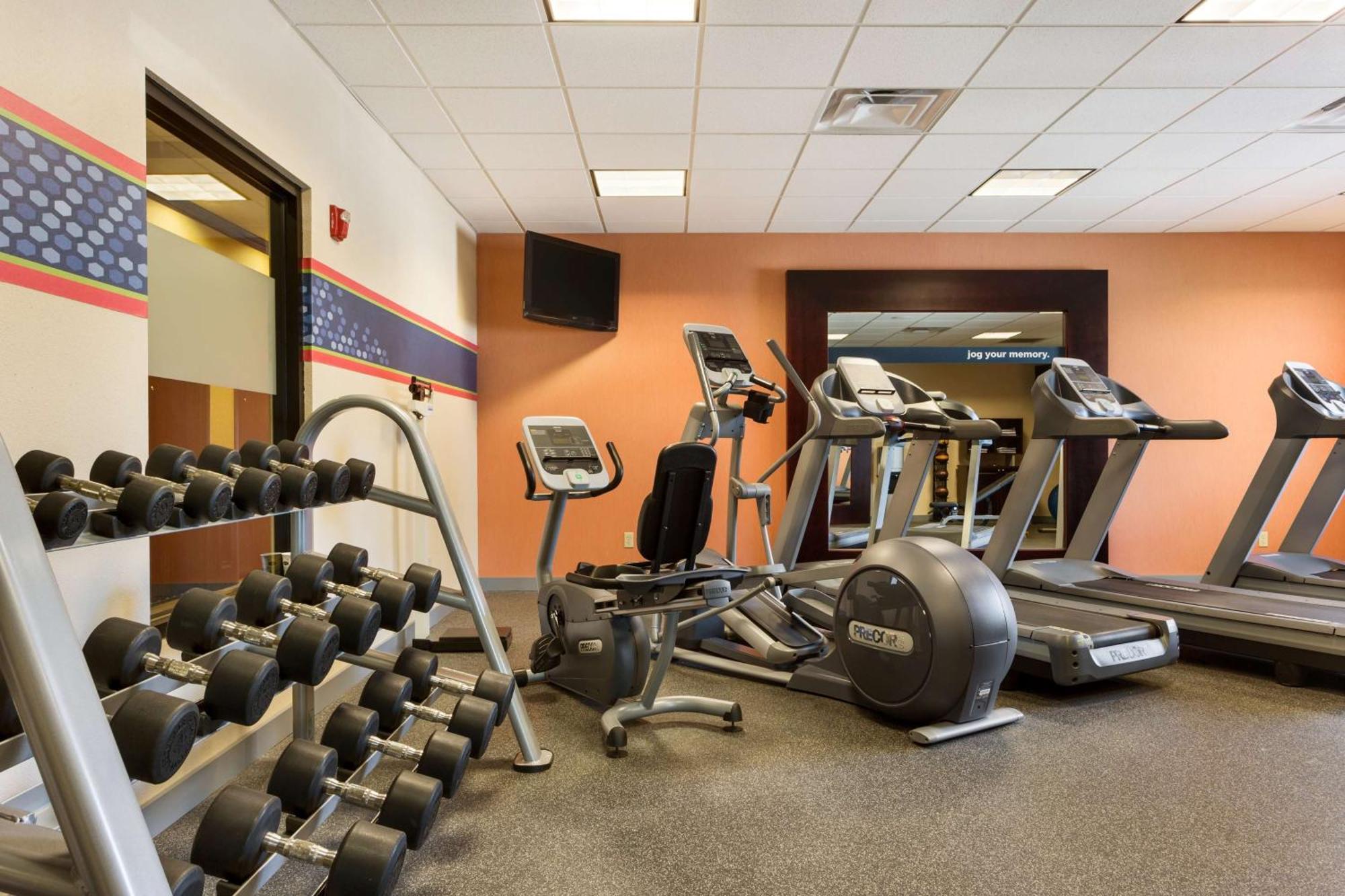 Hampton Inn & Suites Мишен Экстерьер фото