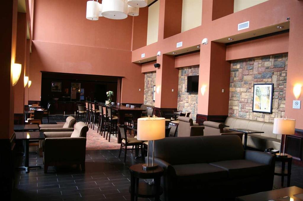 Hampton Inn & Suites Мишен Ресторан фото